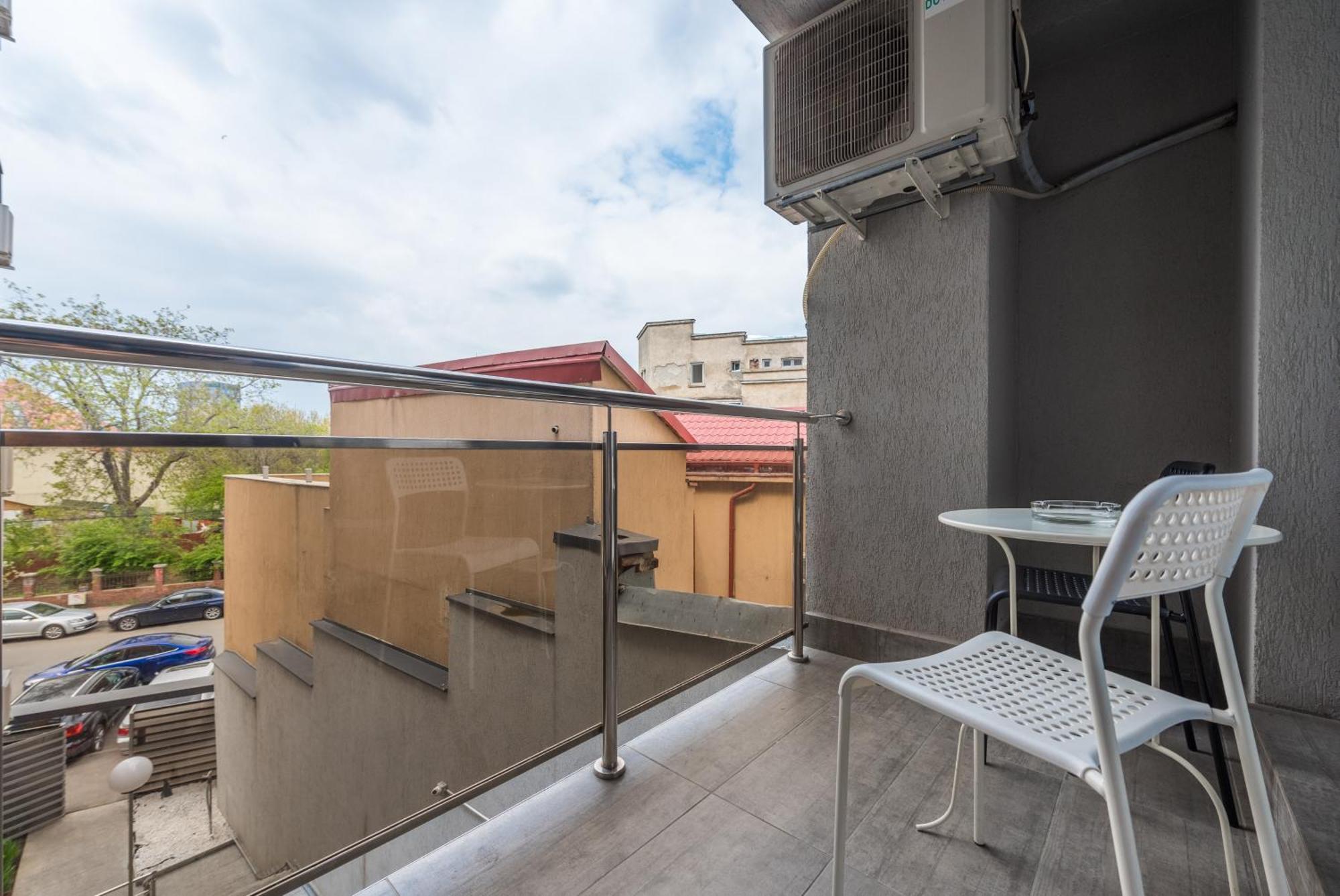 Harmony Residence Bukarest Exteriör bild